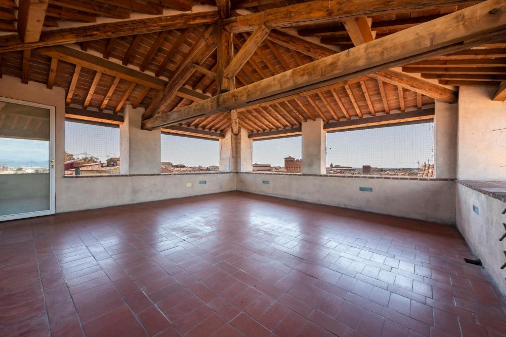 Nella Torre Del Poschi Penthouse With Roof Terrace - Province de Lucques