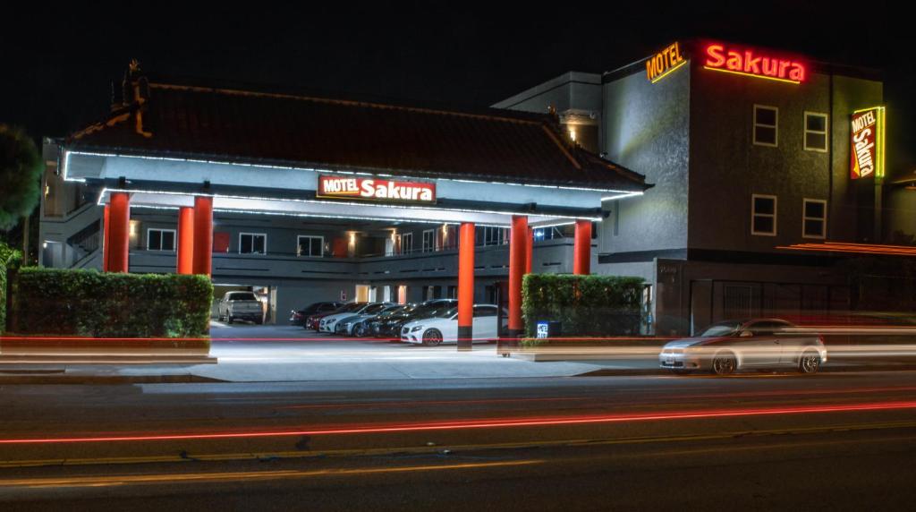 Motel Sakura - Californie