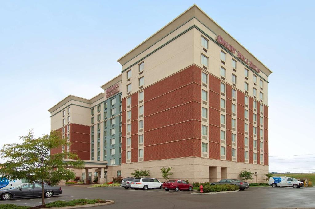 Drury Inn & Suites Indianapolis Northeast - Castleton, IN