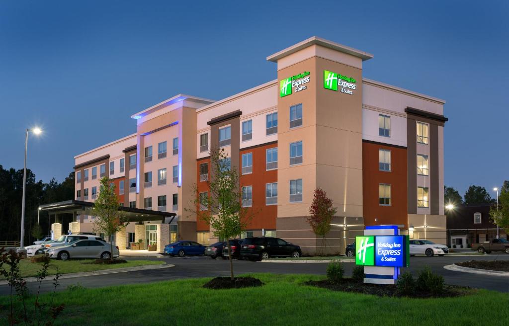 Holiday Inn Express & Suites - Fayetteville South, an IHG Hotel - Fayetteville, NC