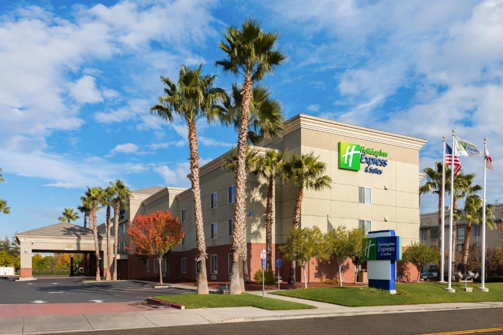 Holiday Inn Express Hotel & Suites Vacaville, an IHG Hotel - Vacaville
