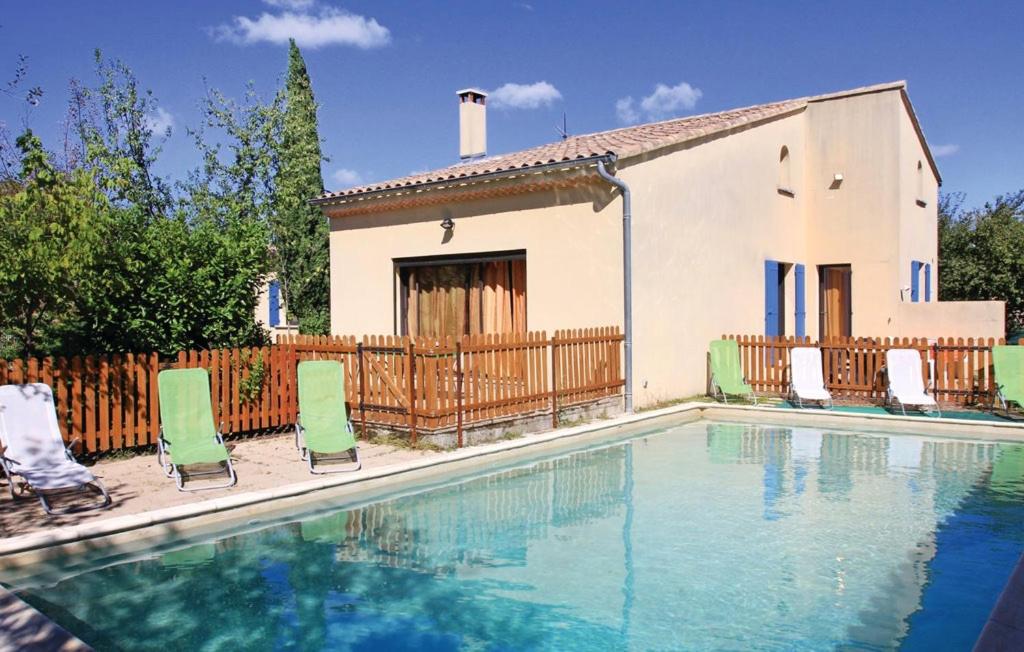 Villa de 4 chambres avec piscine privee jardin clos et wifi a Grillon - Grignan