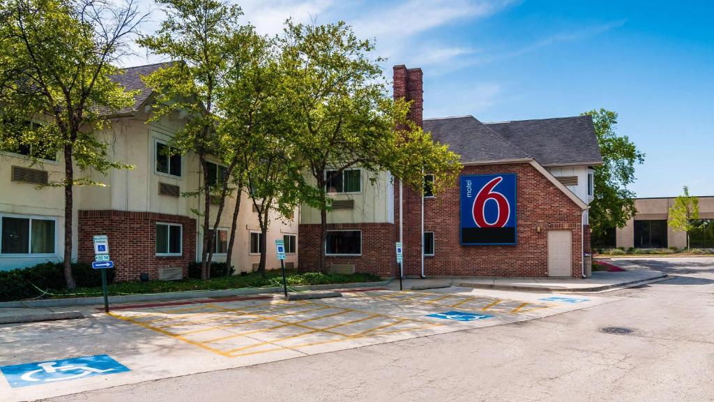 Motel 6-Arlington Heights, IL - Chicago North Central - Arlington Heights