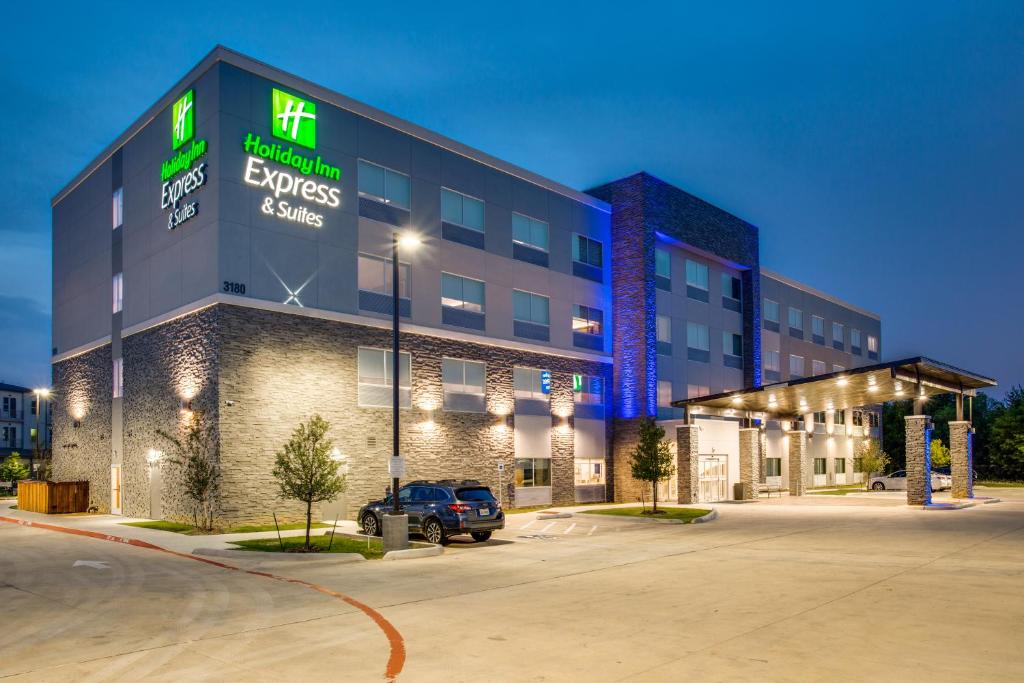 Holiday Inn Express & Suites - Denton South, an IHG Hotel - Denton, TX