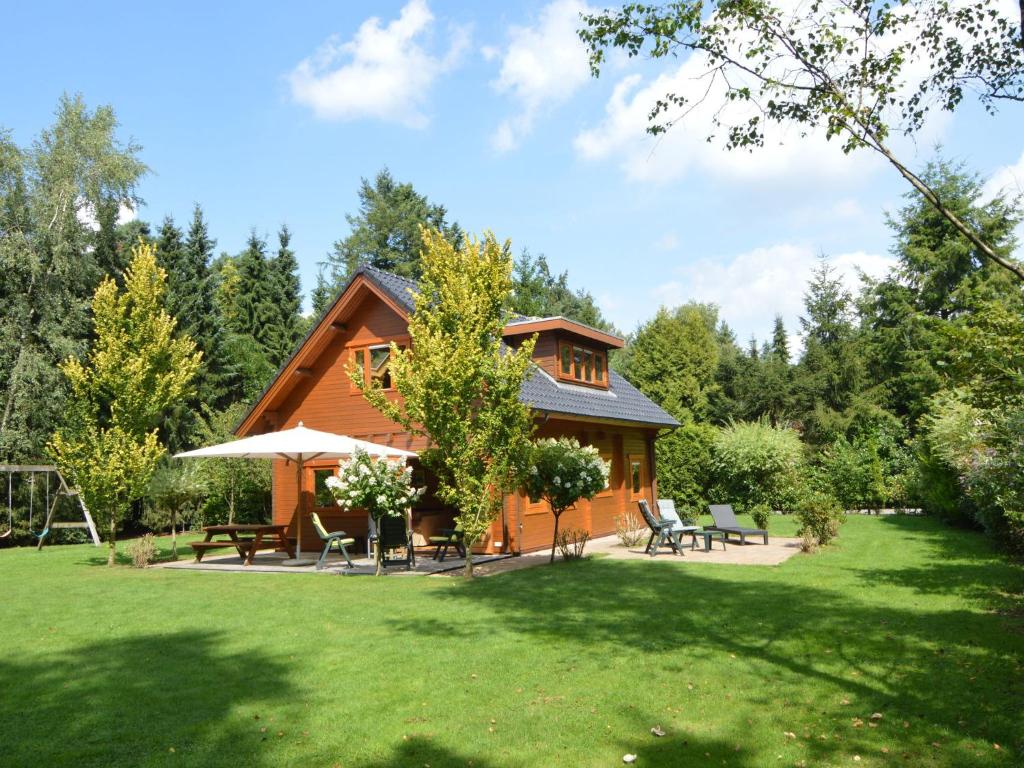 Secluded Holiday Home in Guelders near the Forest - Epe
