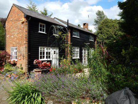 Buckinghamshire Vacation Rentals & Airbnb COZYCOZY