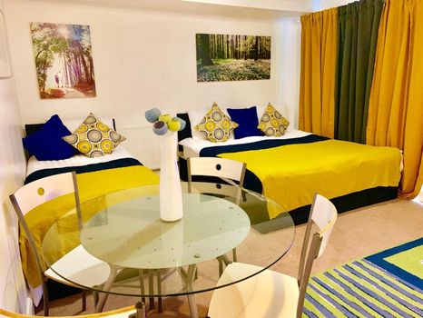 Greenwich Vacation Rentals & Airbnb COZYCOZY