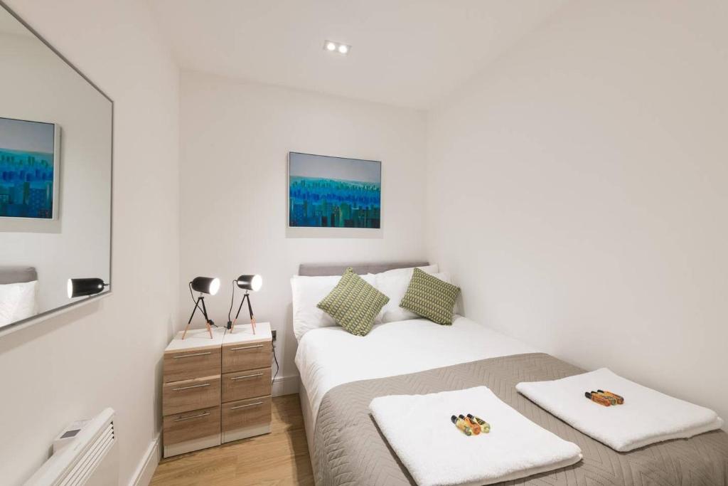 Sterling Modern Apartment, Brentwood with Netflix & Amazon Music - Brentwood