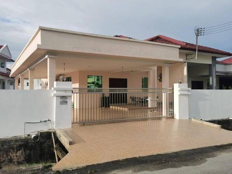 Miri Vacation Rentals & Airbnb COZYCOZY