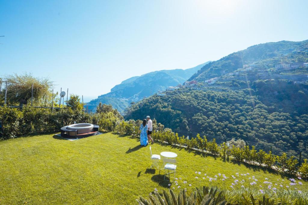 Chez Lia - Private garden and tub, sea view close to Villa Eva and Cimbrone, Ravello - Atrani