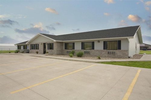 Hunnewell Lake, MO airbnb, hotels and vacation rentals