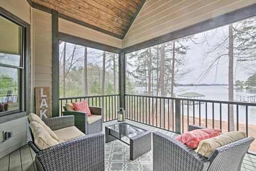 Lake Keowee, SC airbnb, hotels & vacation rentals