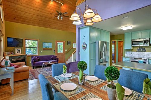 Cashmere Vacation Rentals and Airbnb cozycozy