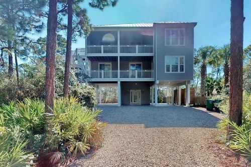 St. Island Villas and Beach house Best Price on cozycozy