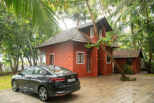 Villa in Kozhikode at the Best Price cozycozy