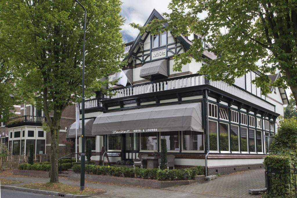 Zenzez Hotel & Lounge - Niederlande