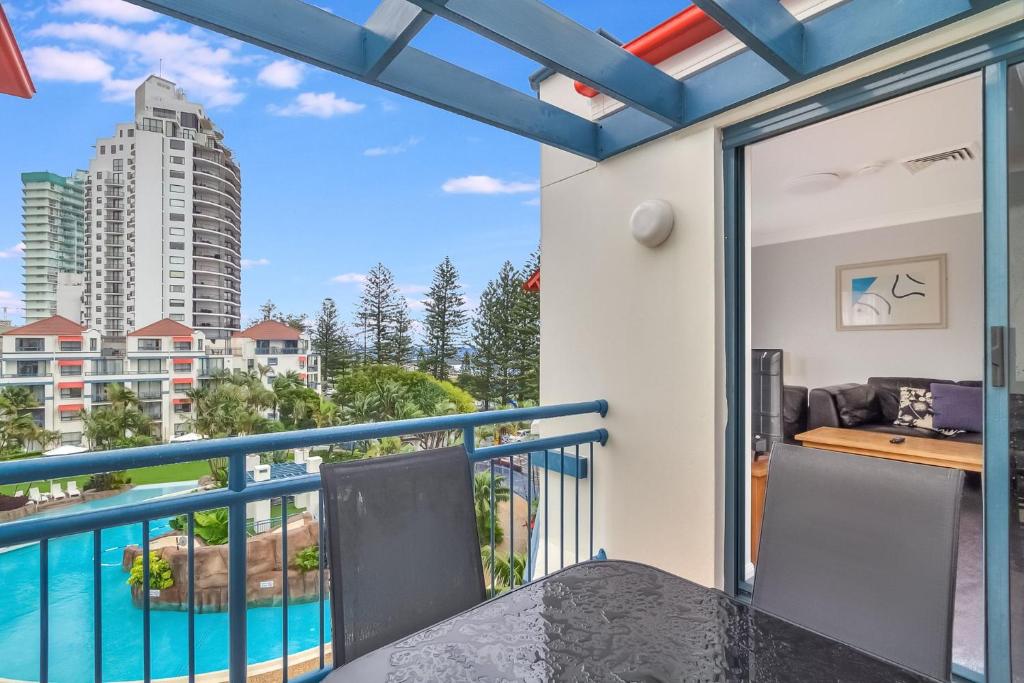 Calypso Plaza Resort Unit 459 - Penthouse style apartment - Gold Coast