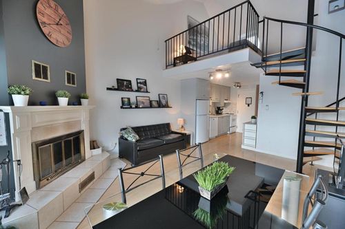 Magog Vacation Rentals and Airbnb cozycozy