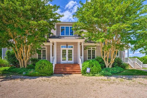 Saluda Vacation Rentals and Airbnb cozycozy