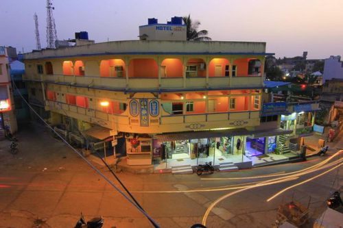 Search Cheap Hotels in Diu on cozycozy