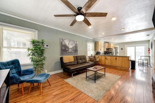 Sacramento Villas and Beach house Best Price on cozycozy