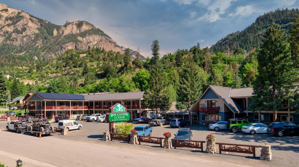 Box Canyon Lodge and Hot Springs - Colorado