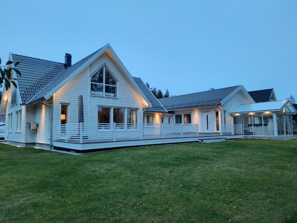 Exclusive & luxury 4BR villa in the central of Luleå - Luleå