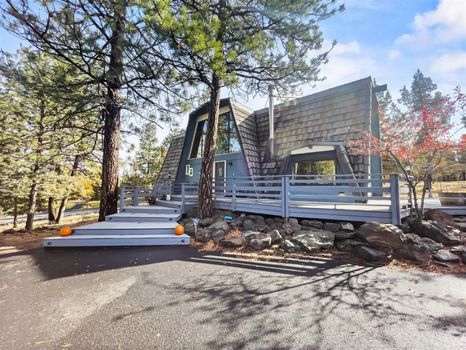 Sisters Apartments and Condos For Rent cozycozy