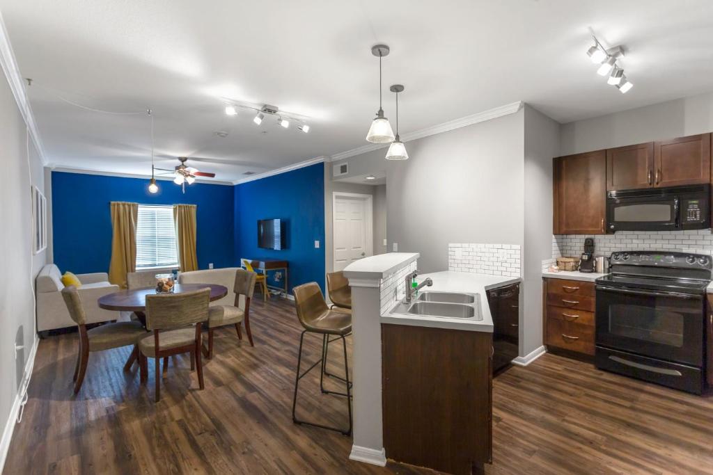 Trendy Place To Stay In Downtown Next To Convention Center - Dallas, TX