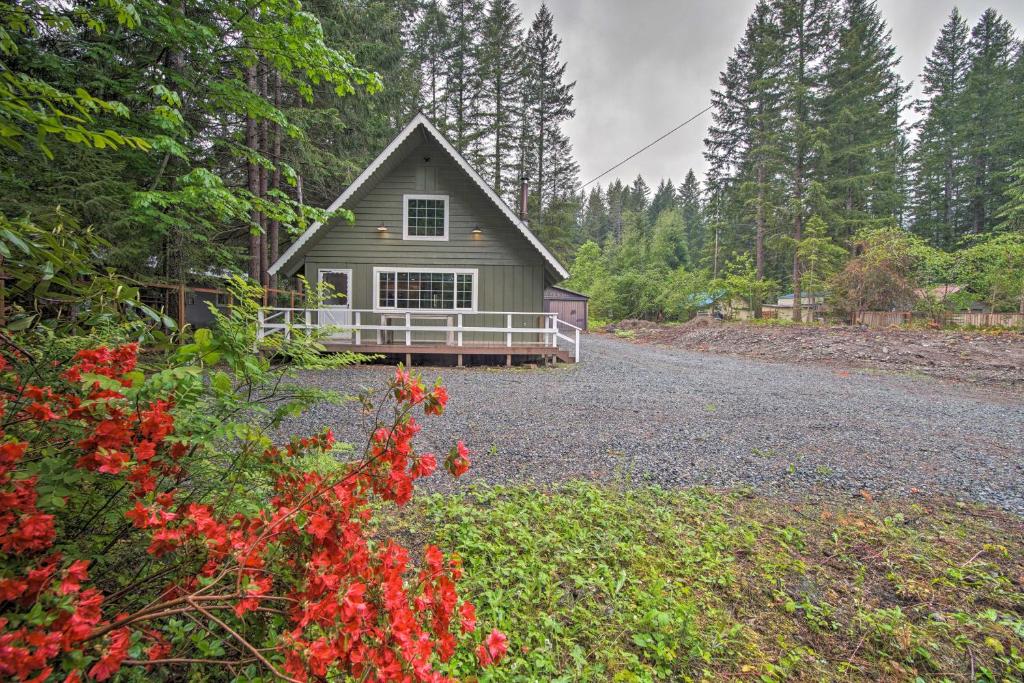 Packwood A-Frame with Hot Tub, By Mt Rainier! - White Pass
