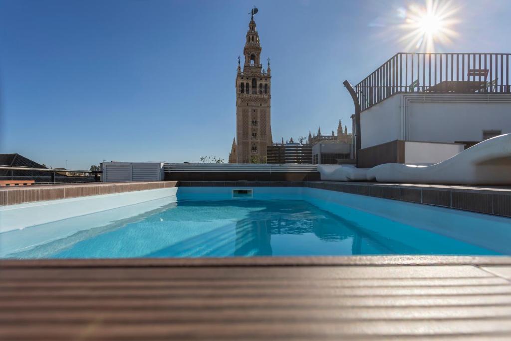 Giralda Sevilla Urban Apartment - Seville