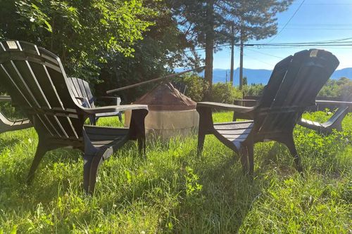 Naramata Vacation Rentals & Airbnb COZYCOZY