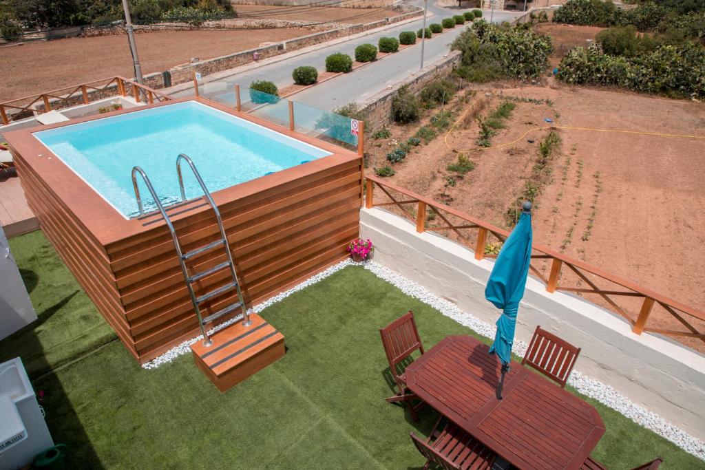 Tal-karmnu Entire House With Private Heated Pool And Jacuzzi - Aéroport international de Malte (MLA)