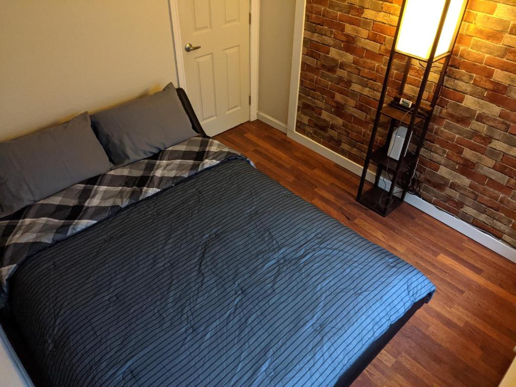 Junior One Bedroom in Convenient Location - Daly City