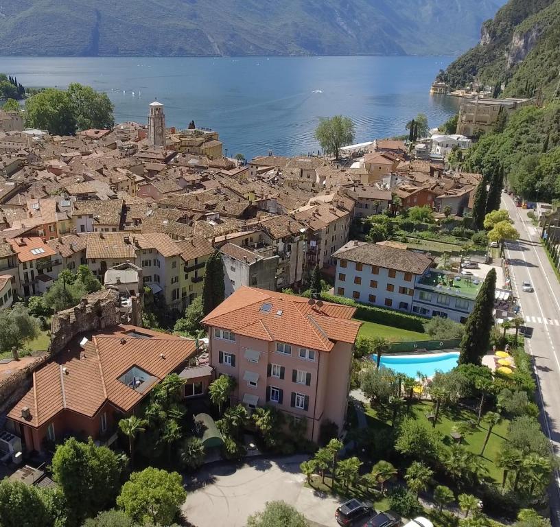 Hotel Villa Miravalle - Riva del Garda