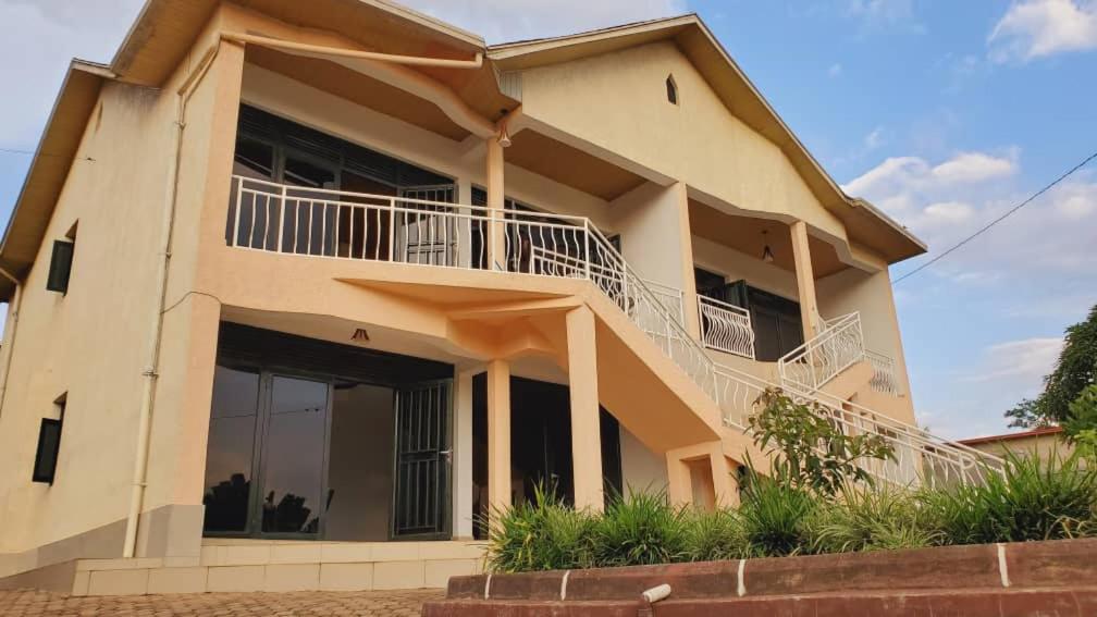 Deo's apartment - Kigali