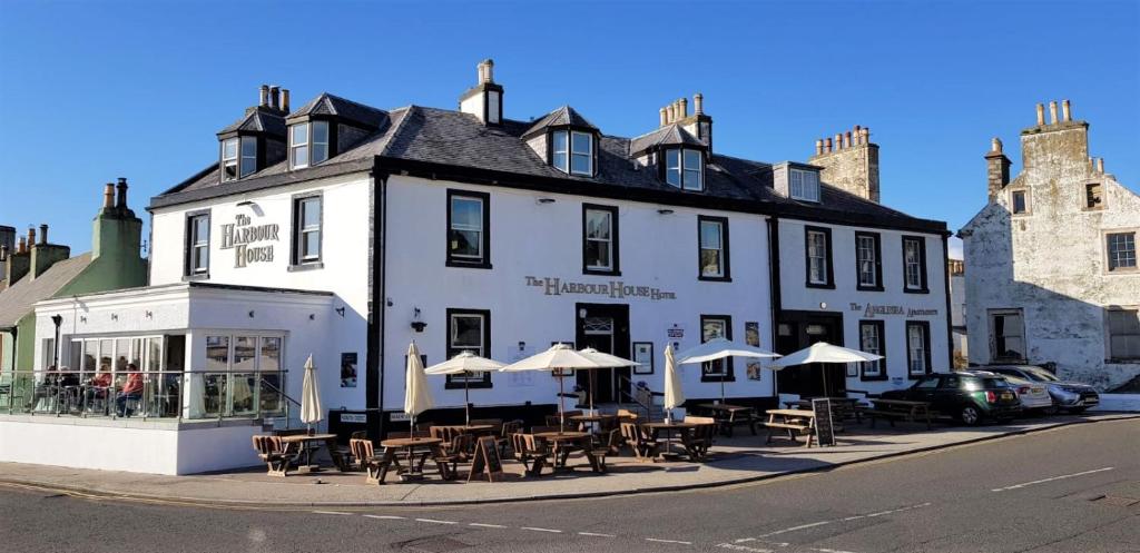 The Harbour House Sea front Hotel - Portpatrick