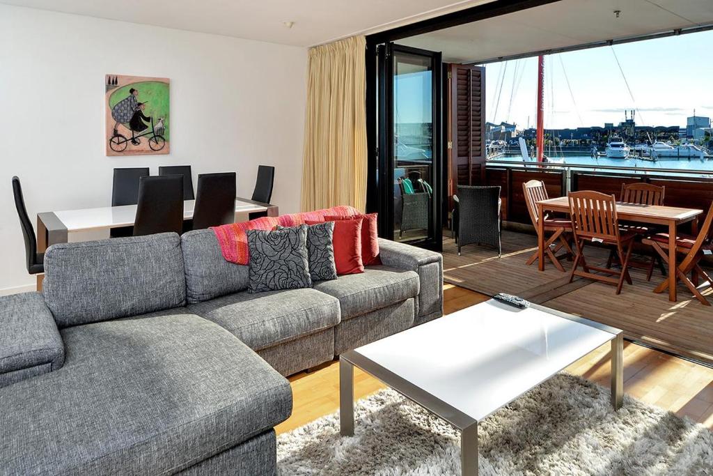 Qv Luxury Waterfront Apartment - (317) - Auckland