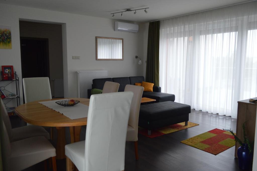 Penthouse Apartment - Győr