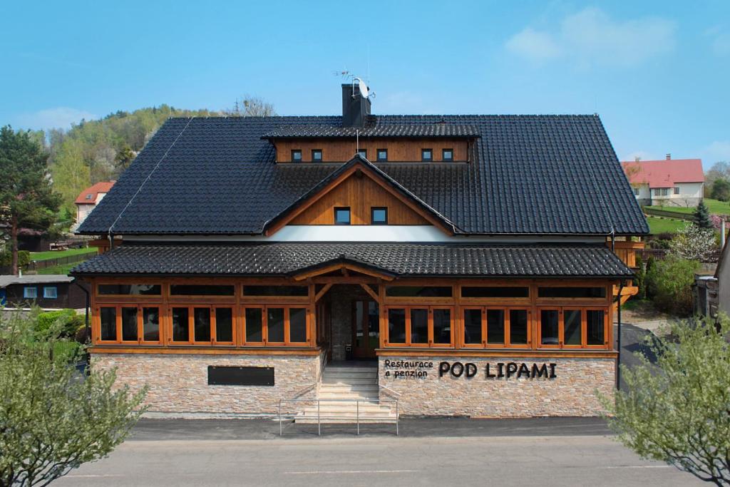Restaurace a penzion Pod Lipami Metylovice - Tchéquie