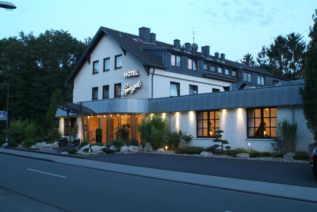 Hotel Spiegel - Aéroport Konrad-Adenauer de Cologne-Bonn (CGN)