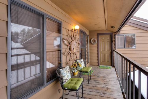 McCall Apartments and Condos For Rent cozycozy