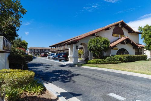 Newport Beach Motels at the Best Price COZYCOZY