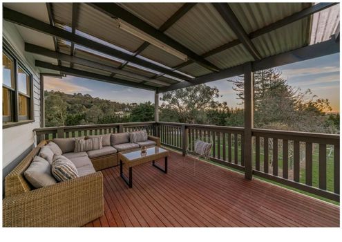 Healesville Vacation Rentals and Airbnb cozycozy