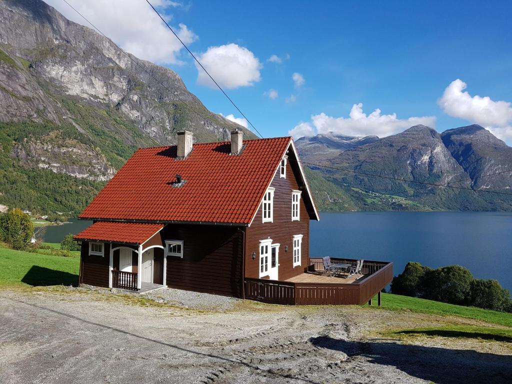 Charming Timber House In Stryn, Norway - Norvège