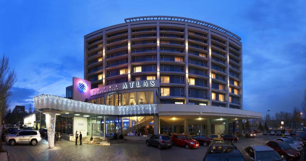 Atlas Hotel - Ясиноватая