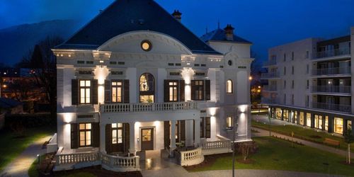 Albertville Vacation Rentals & Airbnb COZYCOZY