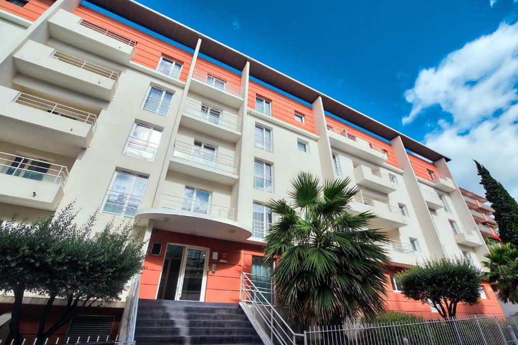Zenitude Hôtel-résidences Béziers Centre - Béziers