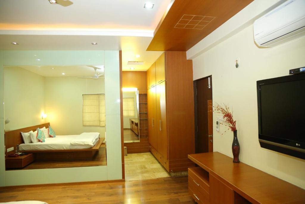 Swan Suites Madhapur - Hyderabad