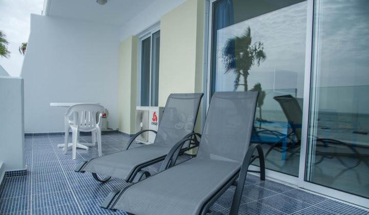 Paphinia SeaView Apartments - Chypre